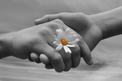 Tản mạn đôi vần thơ về phụ nữ